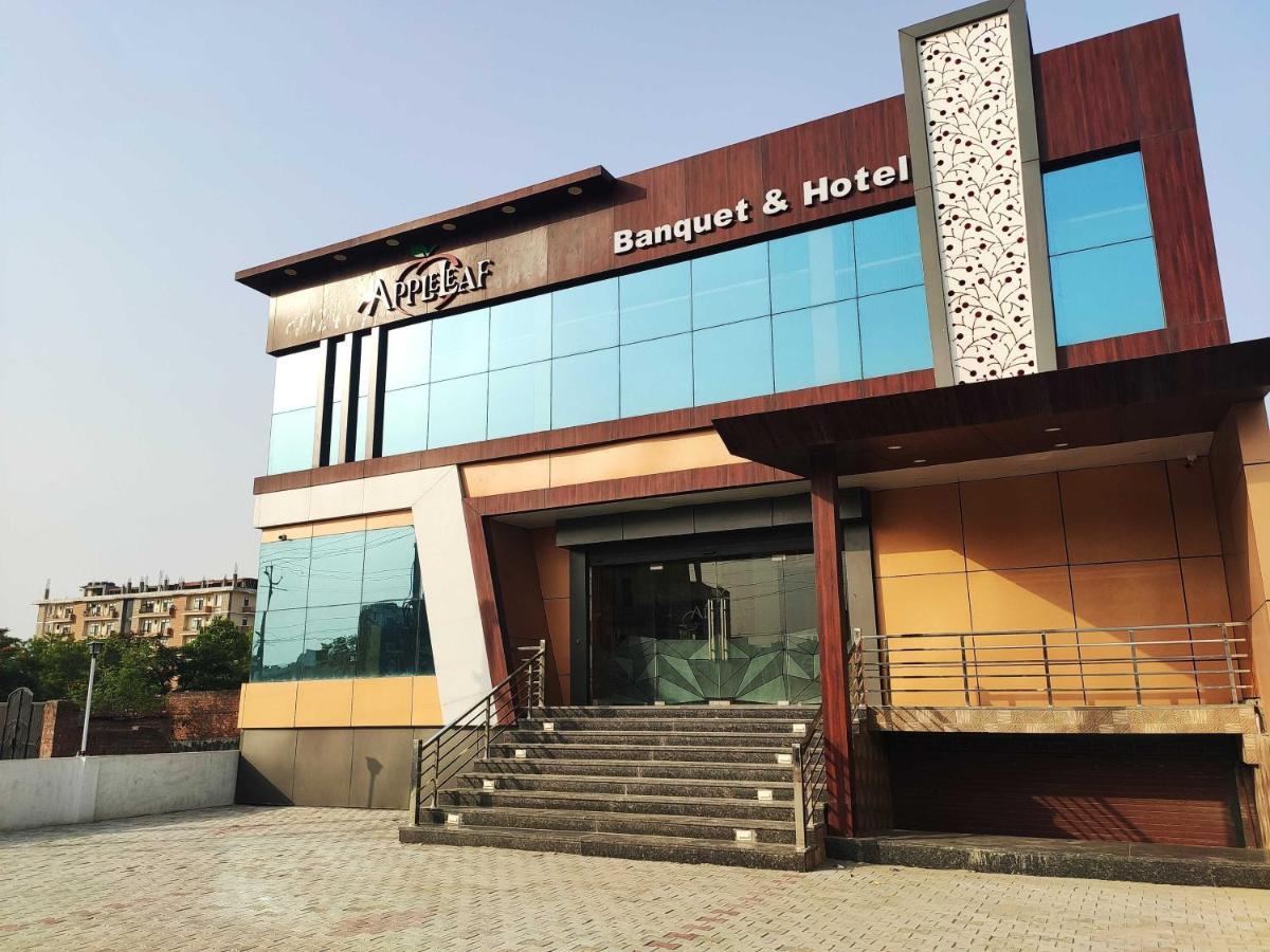 Oyo 92169 Apple Leaf Banquet & Hotel Alīgarh מראה חיצוני תמונה